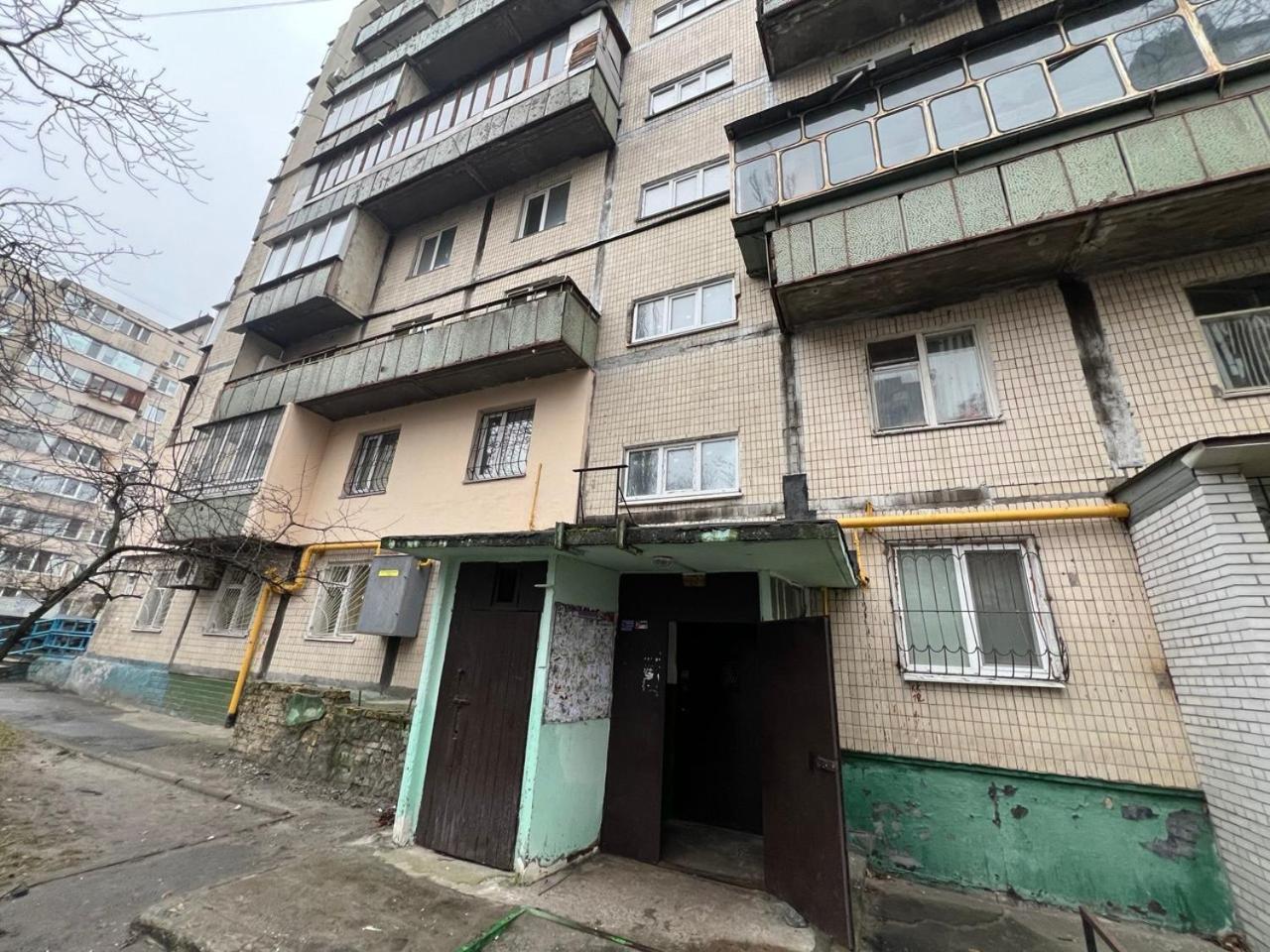Квартира Эконом-Класса Возле Метро Левобережная Kijów Zewnętrze zdjęcie